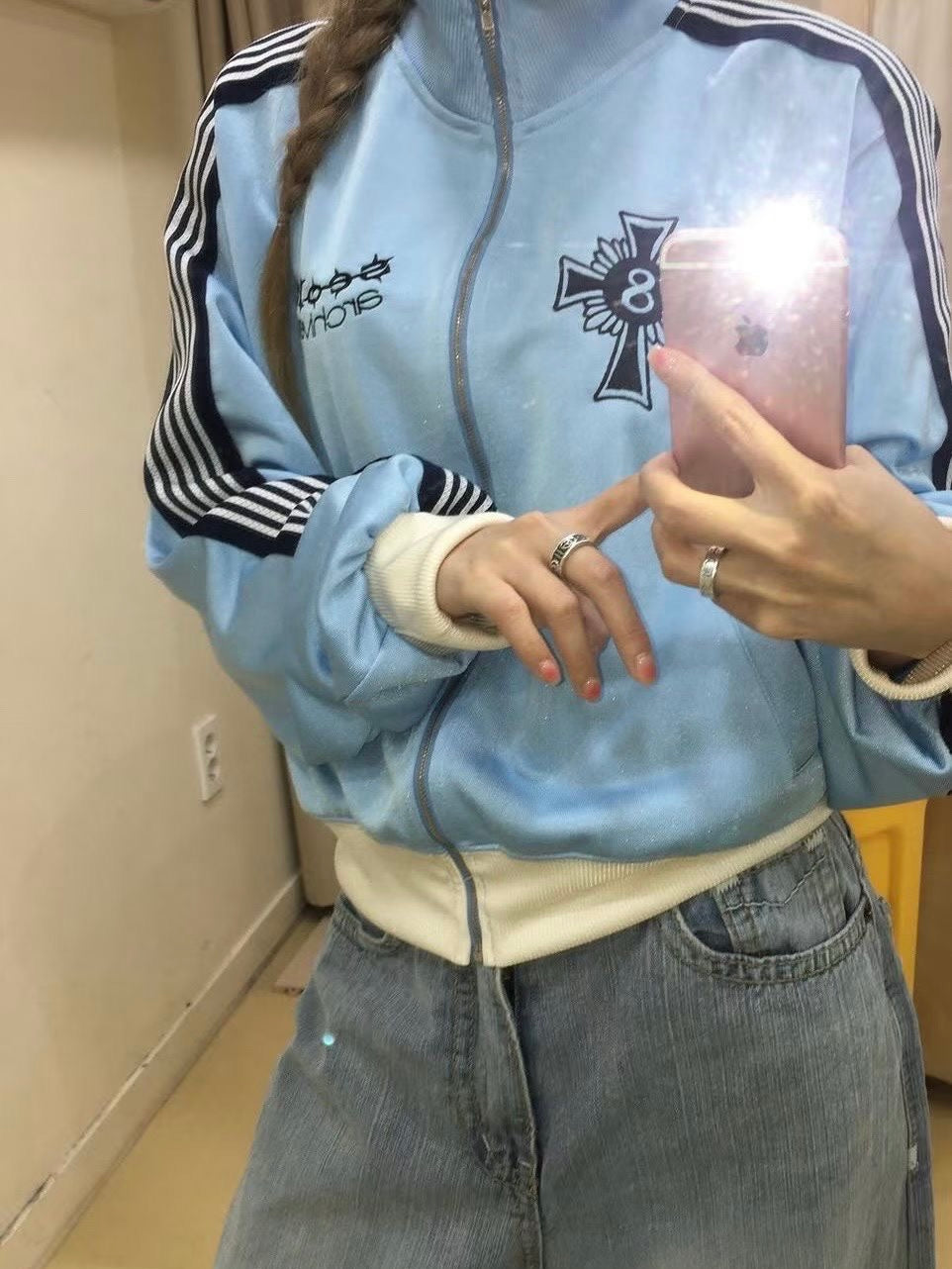 鍍鉻刻字刺繡拉鏈外套