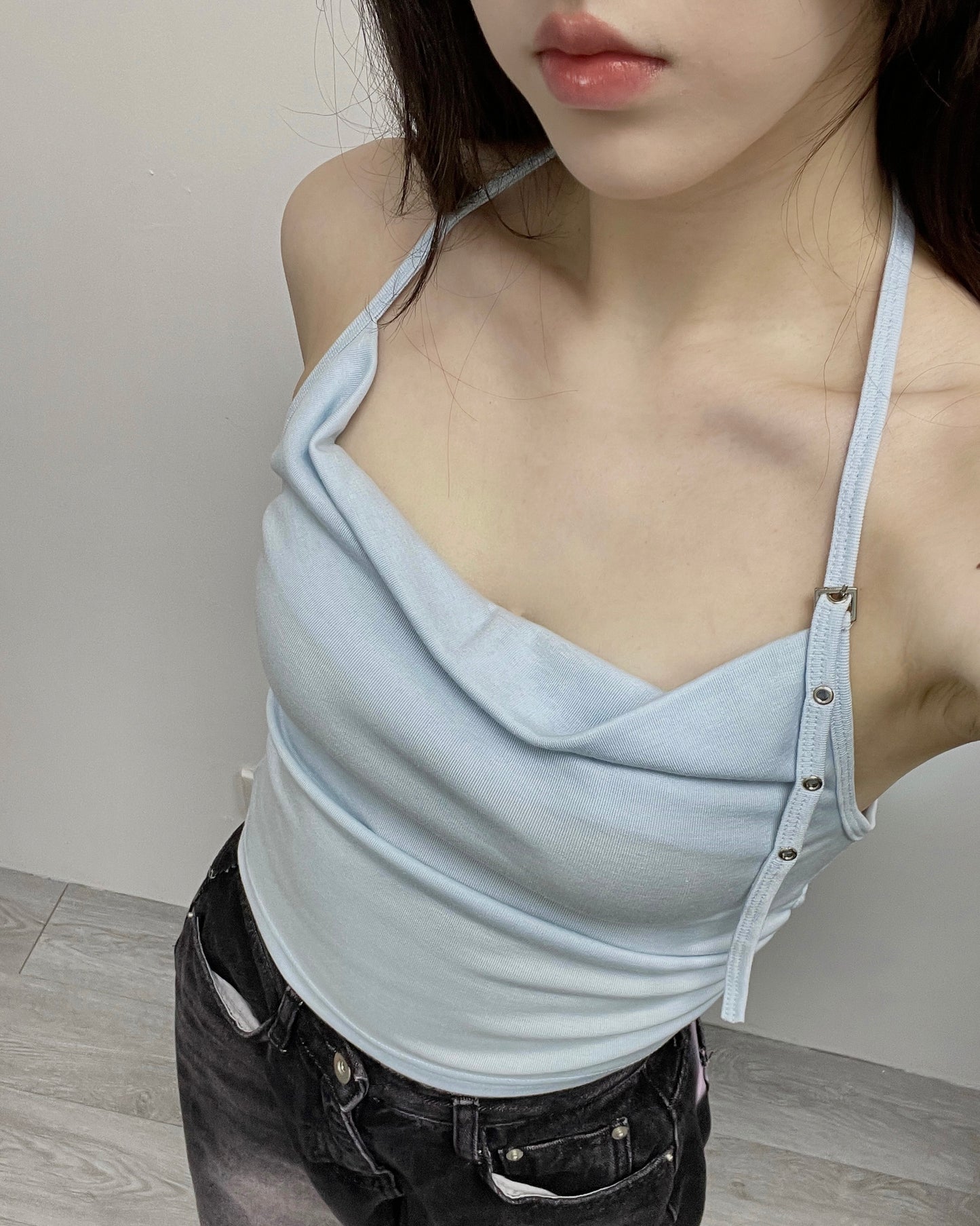 掛頸露背背心