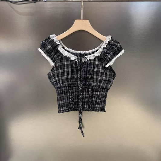 泡泡袖修腰上衣