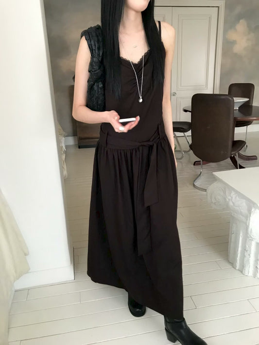 氣質蕾絲吊帶連身長裙(附圍巾)