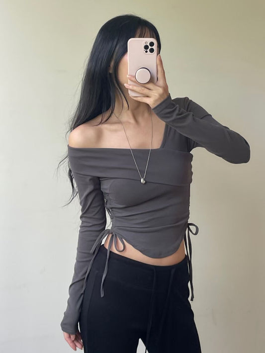 露肩修身上衣