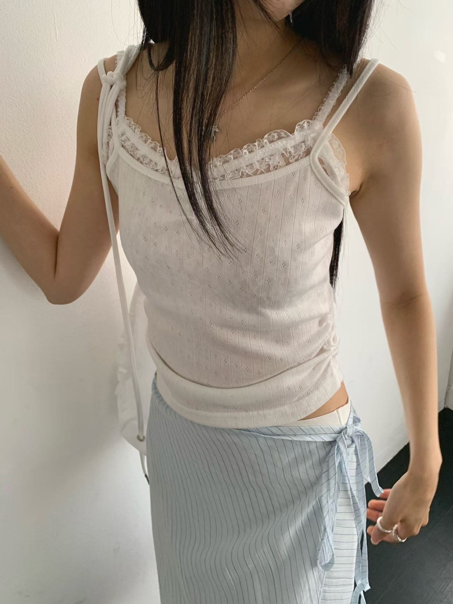 蕾絲內搭假兩件吊帶