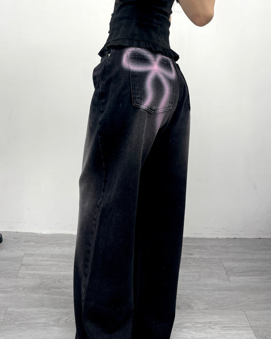 噴漆蝴蝶結牛仔褲